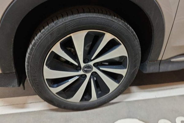 BYD Song PLUS New Energy 2023, 10800 км, за 15242 USD - фото 8