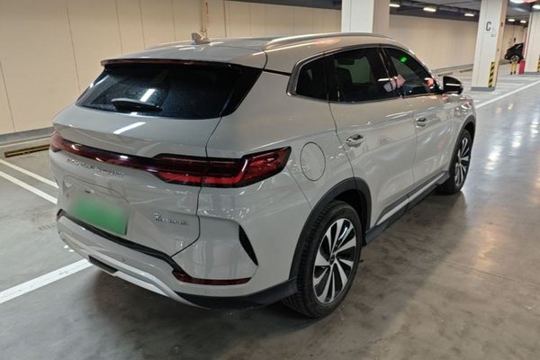 BYD Song PLUS New Energy 2023, 10800 км, за 15242 USD - фото 6