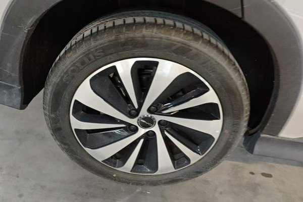 BYD Song PLUS New Energy 2023, 10800 км, за 15242 USD - фото 10