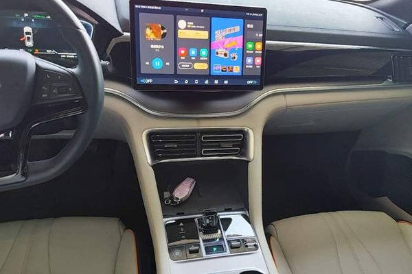BYD Song PLUS New Energy 2023, 53400 км, за 14407 USD - фото 16