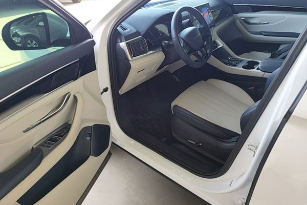 BYD Song PLUS New Energy 2023, 53400 км, за 14407 USD - фото 19