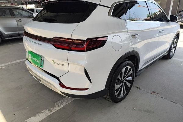 BYD Song PLUS New Energy 2023, 53400 км, за 14407 USD - фото 6