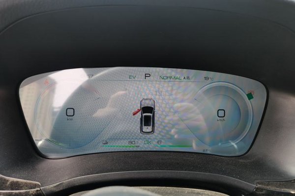 BYD Song PLUS New Energy 2024, 16500 км, за 14860 USD - фото 10