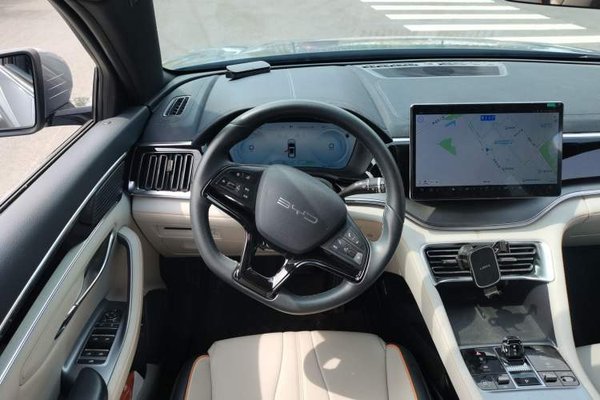 BYD Song PLUS New Energy 2024, 16500 км, за 14860 USD - фото 9