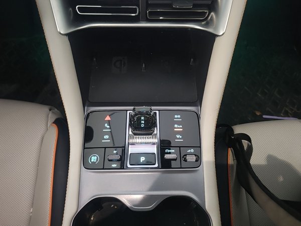 BYD Song PLUS New Energy 2024, 59900 км, за 16006 USD - фото 17