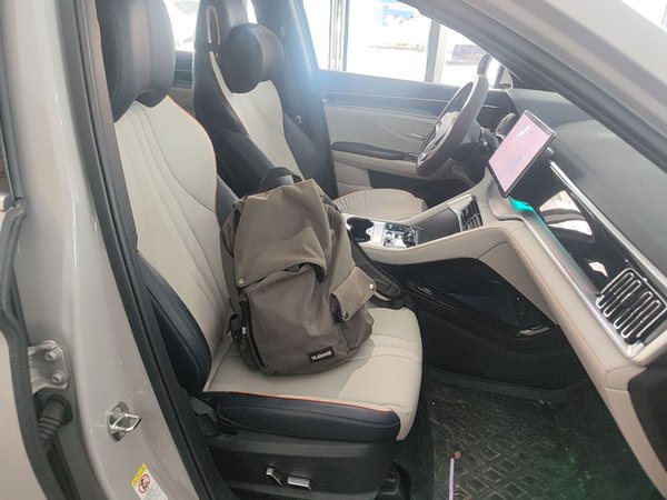 BYD Song PLUS New Energy 2024, 59900 км, за 16006 USD - фото 23