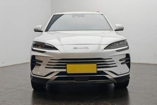 BYD Song PLUS New Energy 2024, 12600 км, за 15871 USD