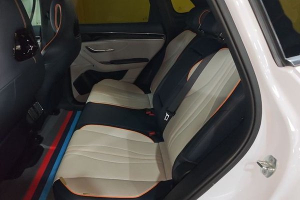 BYD Song PLUS New Energy 2024, 12600 км, за 15871 USD - фото 20
