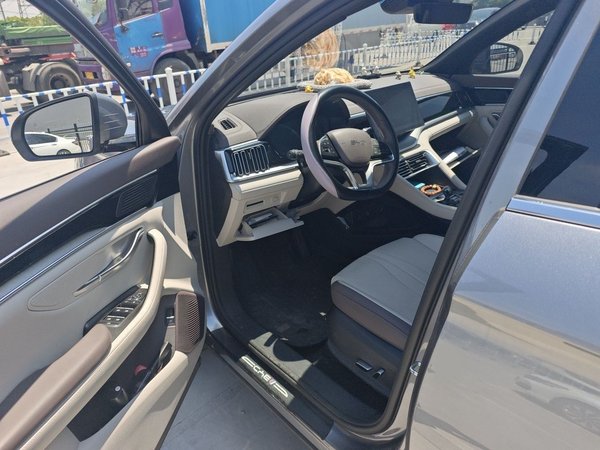 BYD Song PLUS New Energy 2025, 19100 км, за 19062 USD - фото 8