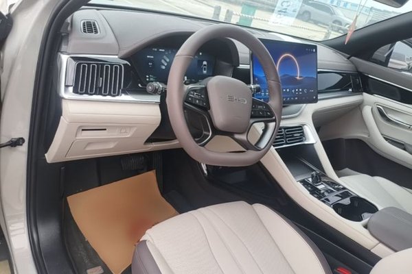 BYD Song PLUS New Energy 2025, 25900 км, за 15999 USD - фото 12