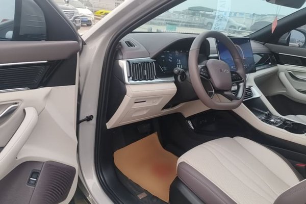 BYD Song PLUS New Energy 2025, 25900 км, за 15999 USD - фото 18