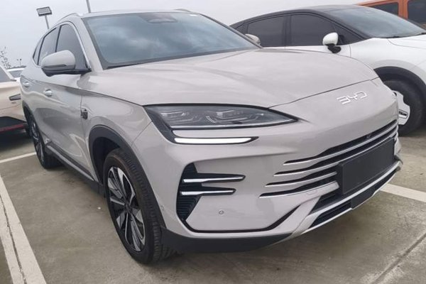 BYD Song PLUS New Energy 2025, 25900 км, за 15999 USD - фото 7