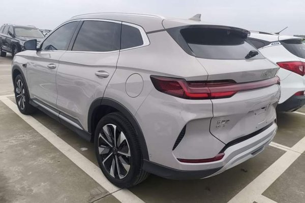 BYD Song PLUS New Energy 2025, 25900 км, за 15999 USD - фото 8
