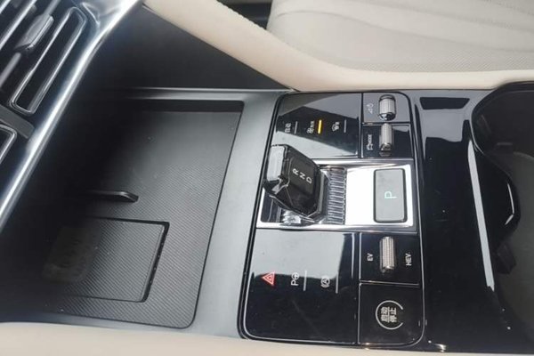 BYD Song PLUS New Energy 2025, 25900 км, за 15999 USD - фото 16