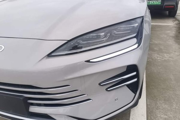 BYD Song PLUS New Energy 2025, 25900 км, за 15999 USD - фото 6