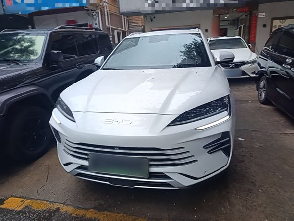 BYD Song PLUS New Energy 2025, 20400 км, за 15647 USD