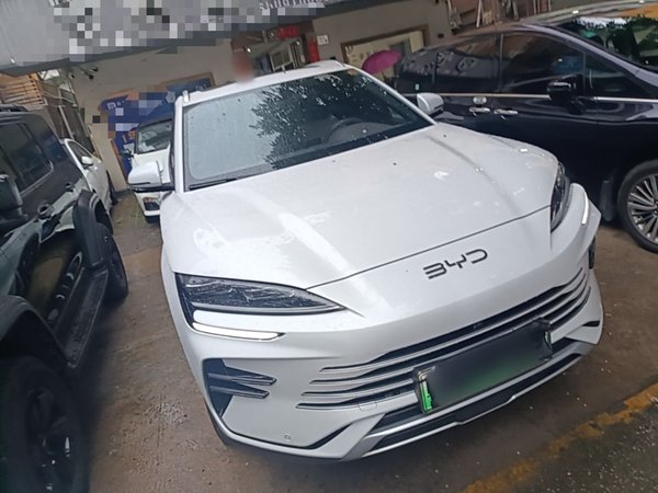 BYD Song PLUS New Energy 2025, 20400 км, за 15647 USD