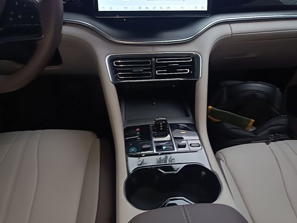 BYD Song PLUS New Energy 2025, 20400 км, за 15647 USD - фото 23