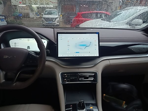 BYD Song PLUS New Energy 2025, 20400 км, за 15647 USD - фото 22