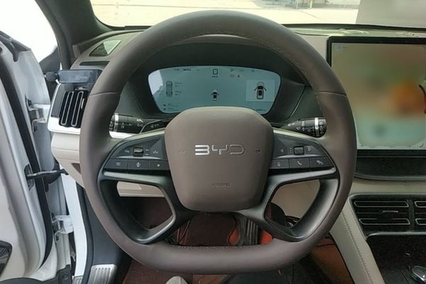 BYD Song PLUS New Energy 2025, 33600 км, за 16833 USD - фото 14