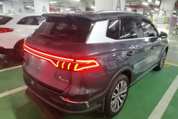 BYD Song Pro New Energy 2019, 47200 км, за 9706 USD - фото 6