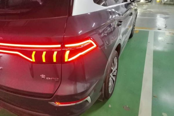 BYD Song Pro New Energy 2019, 47200 км, за 9706 USD - фото 7
