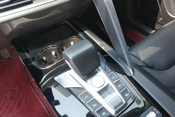 BYD Song Pro New Energy 2019, 60900 км, за 10973 USD - фото 17