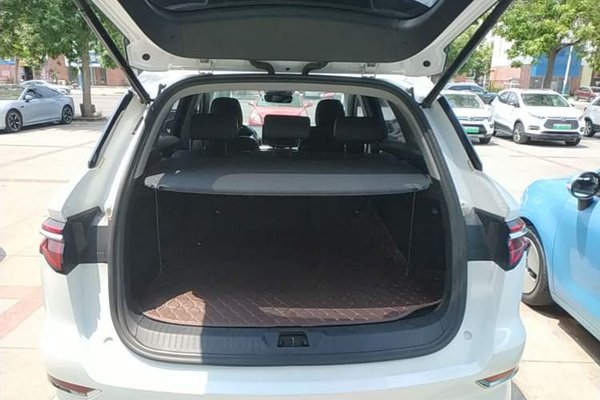 BYD Song Pro New Energy 2019, 60900 км, за 10973 USD - фото 22
