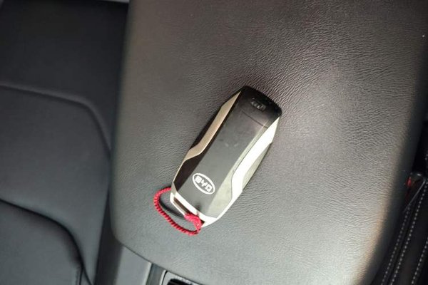 BYD Song Pro New Energy 2019, 27000 км, за 10688 USD - фото 12