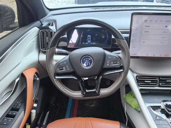 BYD Song Pro New Energy 2022, 54100 км, за 10997 USD - фото 15