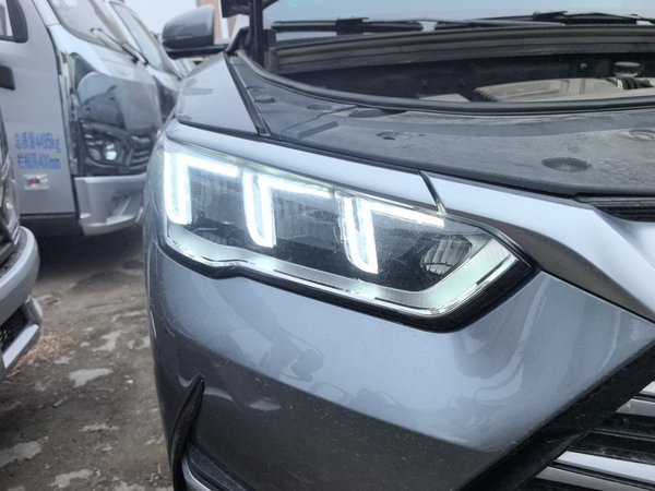 BYD Song Pro New Energy 2022, 54100 км, за 10997 USD - фото 11