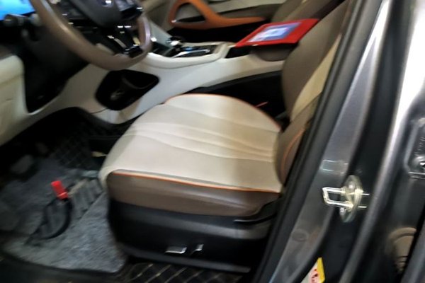 BYD Song Pro New Energy 2022, 56000 км, за 11122 USD - фото 17