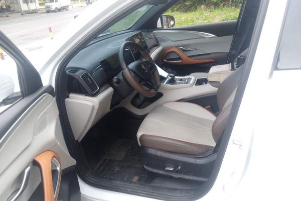 BYD Song Pro New Energy 2022, 21800 км, за 11321 USD - фото 17