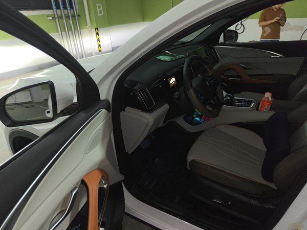 BYD Song Pro New Energy 2022, 39300 км, за 10758 USD - фото 17