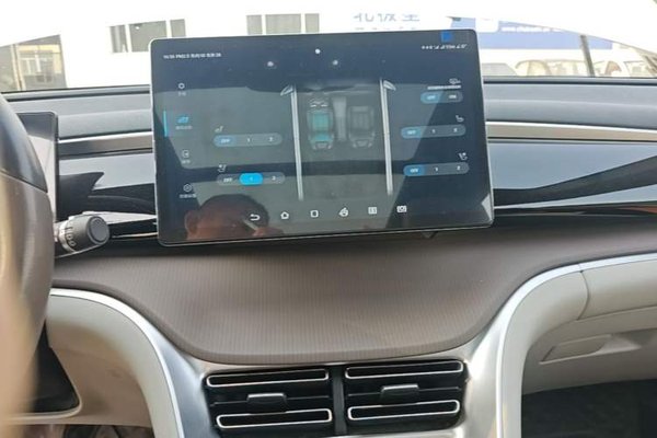 BYD Song Pro New Energy 2022, 61400 км, за 10975 USD - фото 15