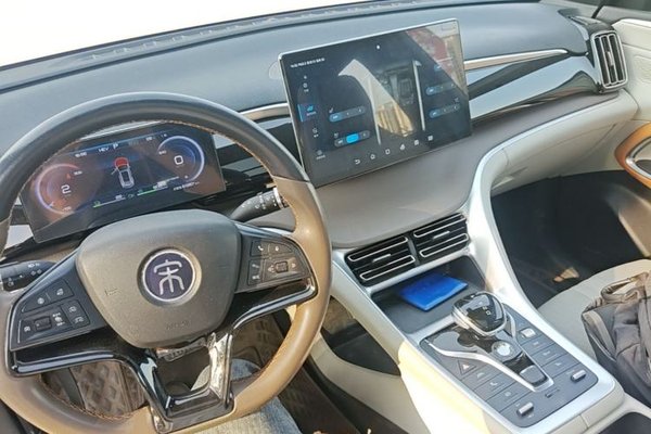 BYD Song Pro New Energy 2022, 61400 км, за 10975 USD - фото 12