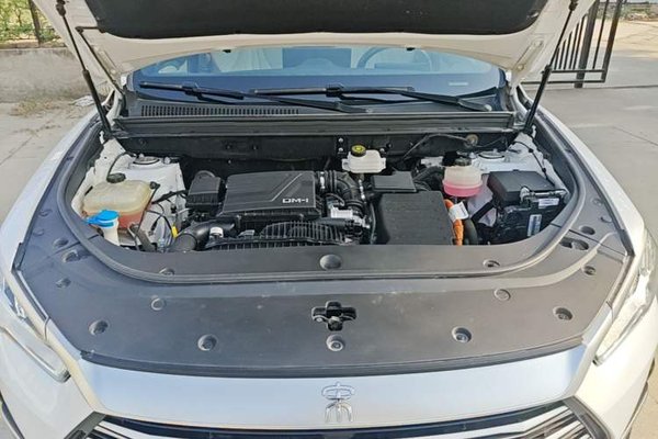 BYD Song Pro New Energy 2022, 61400 км, за 10975 USD - фото 24