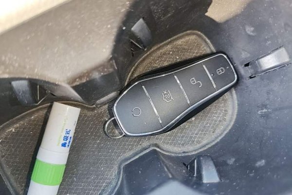 BYD Song Pro New Energy 2022, 61400 км, за 10975 USD - фото 23