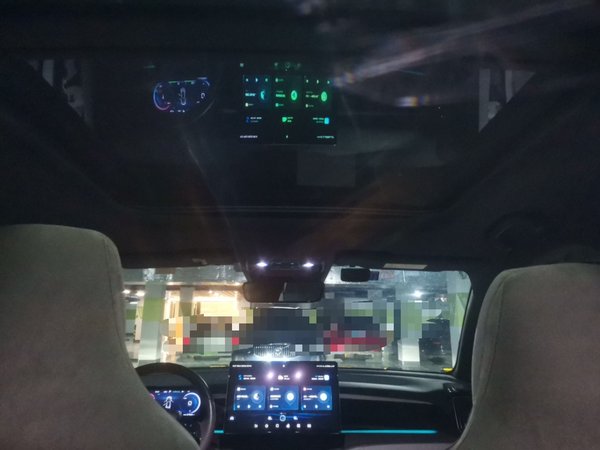 BYD Song Pro New Energy 2022, 87600 км, за 10599 USD - фото 19