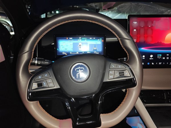 BYD Song Pro New Energy 2023, 36600 км, за 13936 USD - фото 13