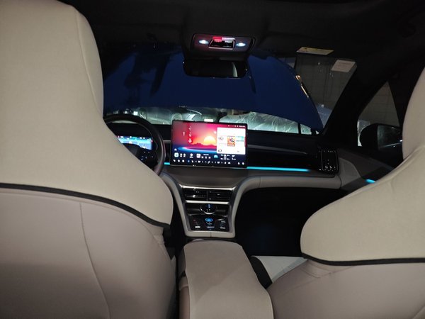 BYD Song Pro New Energy 2023, 36600 км, за 13936 USD - фото 11