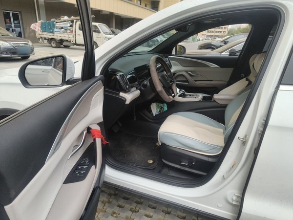 BYD Song Pro New Energy 2023, 21400 км, за 12504 USD - фото 19