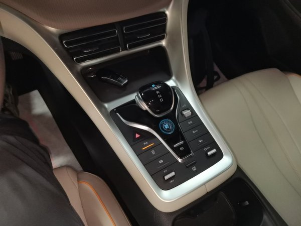 BYD Song Pro New Energy 2023, 43900 км, за 12333 USD - фото 17