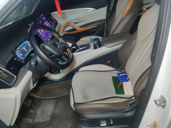 BYD Song Pro New Energy 2023, 44500 км, за 11742 USD - фото 14