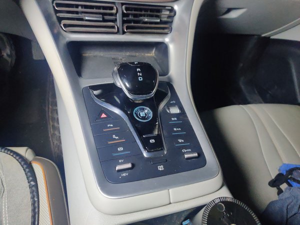 BYD Song Pro New Energy 2023, 44500 км, за 11742 USD - фото 12