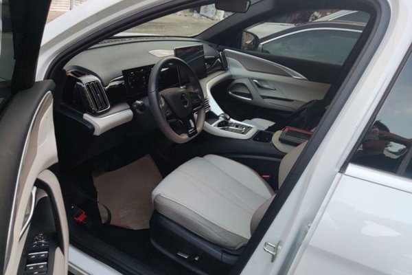 BYD Song Pro New Energy 2023, 52600 км, за 12440 USD - фото 18