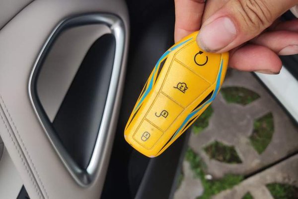 BYD Song Pro New Energy 2023, 52600 км, за 12440 USD - фото 12