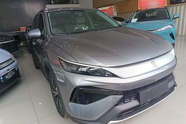 BYD Song Pro New Energy 2025, 12200 км, за 13803 USD