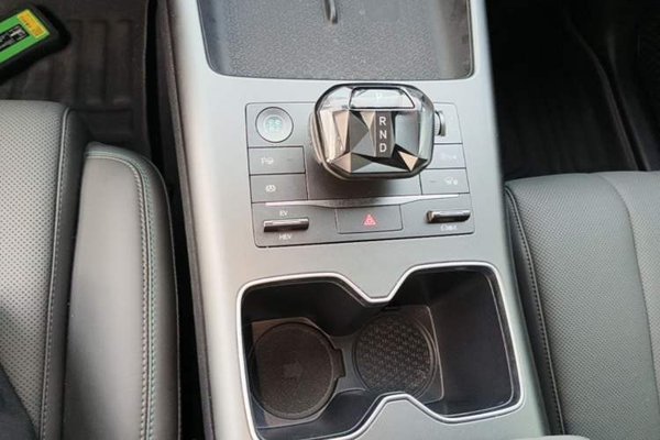 BYD Song Pro New Energy 2025, 12600 км, за 12112 USD - фото 17