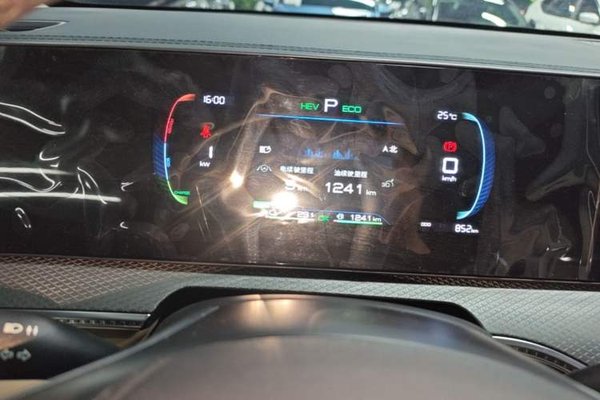 BYD Song Pro New Energy 2025, 900 км, за 16058 USD - фото 18